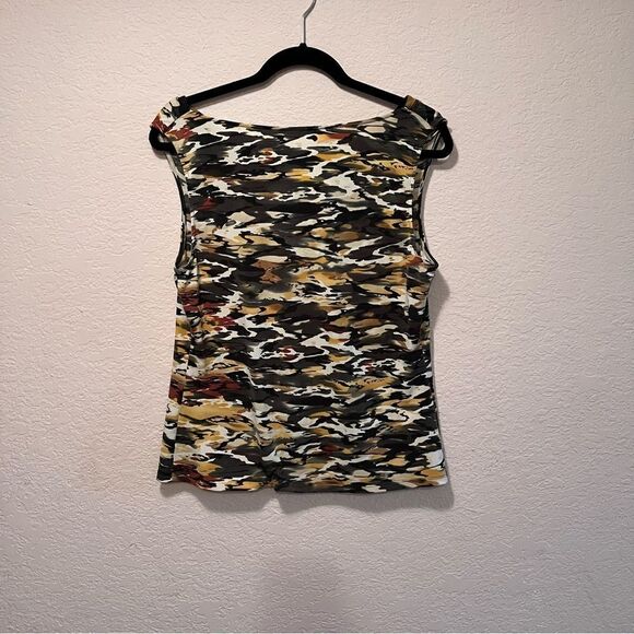 Cute Military Top perfect for work or out on the town! - Picture 3 of 4